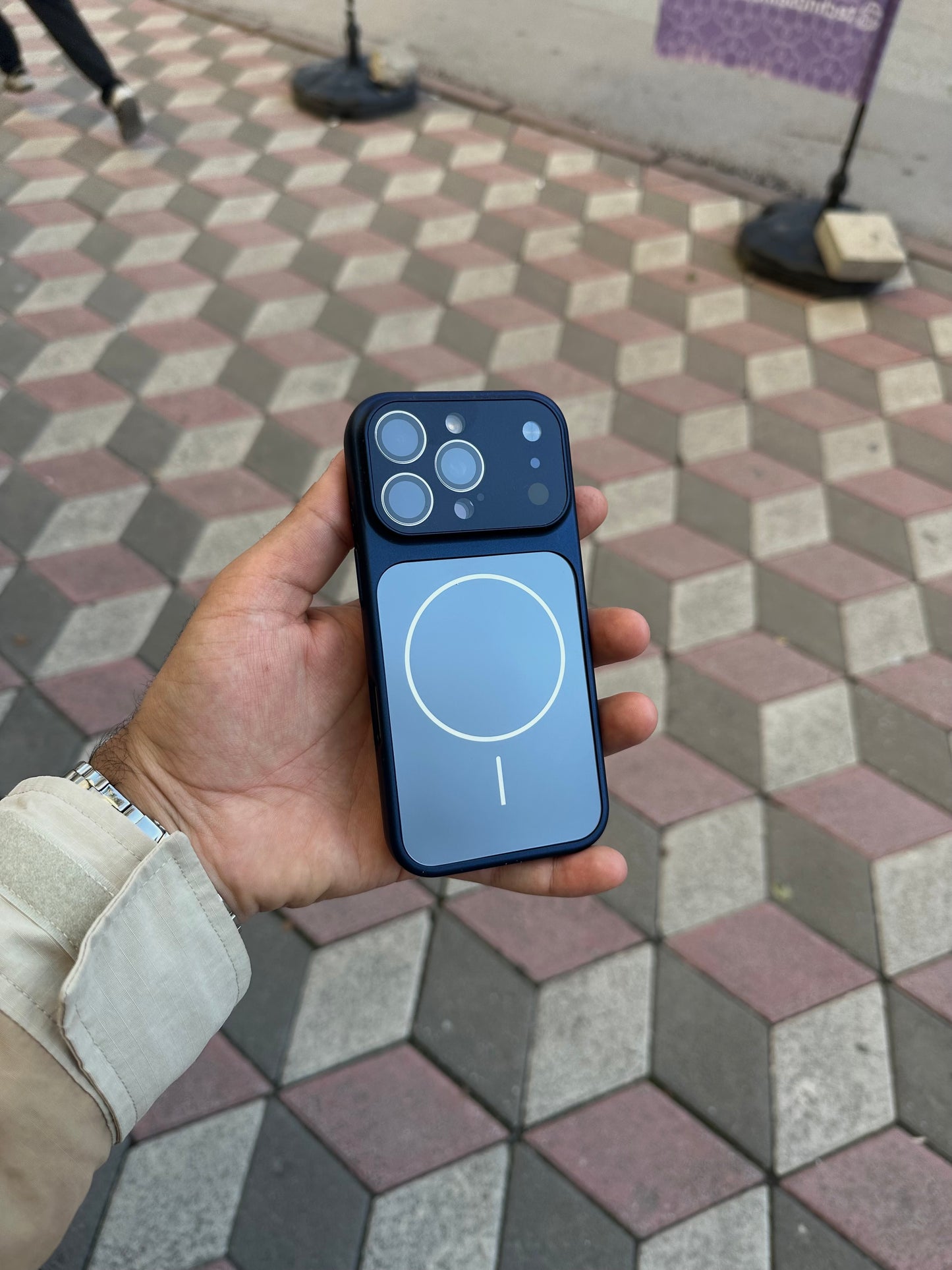 iPhone 17 Pro - Pro Max Dönüşümlü Kapak (Abis)