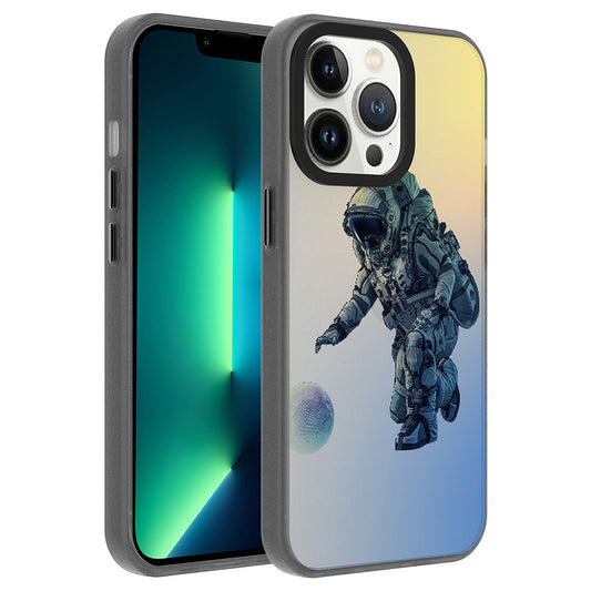 Apple iPhone 13 Pro Kılıf Desenli Zore Dragon Sert Kapak Astronot