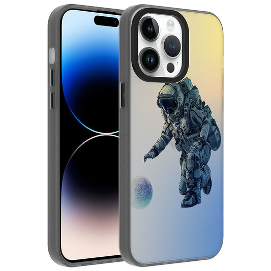 Apple iPhone 14 Pro Kılıf Desenli Zore Dragon Sert Kapak Astronot