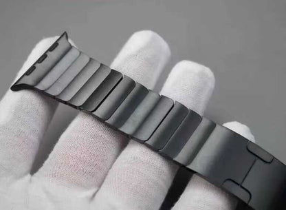 Apple Watch 7 45mm KRD-35 Metal Kordon Titanyum