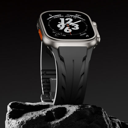 Apple Watch Ultra 49mm KRD-127 Metal Tokalı Silikon Kordon Beyaz