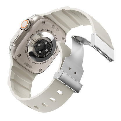 Apple Watch Ultra 49mm Zore KRD-145 Metal Tokalı Silikon Kordon Turuncu