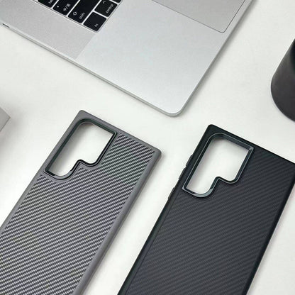 Galaxy S24 Ultra Kılıf Magsafe Şarj Özellikli Karbon Fiber Görünümlü Zore Troy Kapak Gümüş