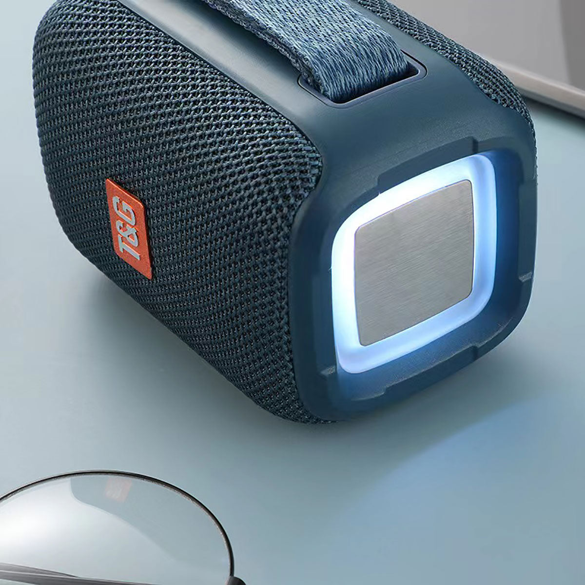Zore TG339 Ayarlanabilir Renkli Işıklı El Askılı Bluetooth Hoparlör Speaker Siyah